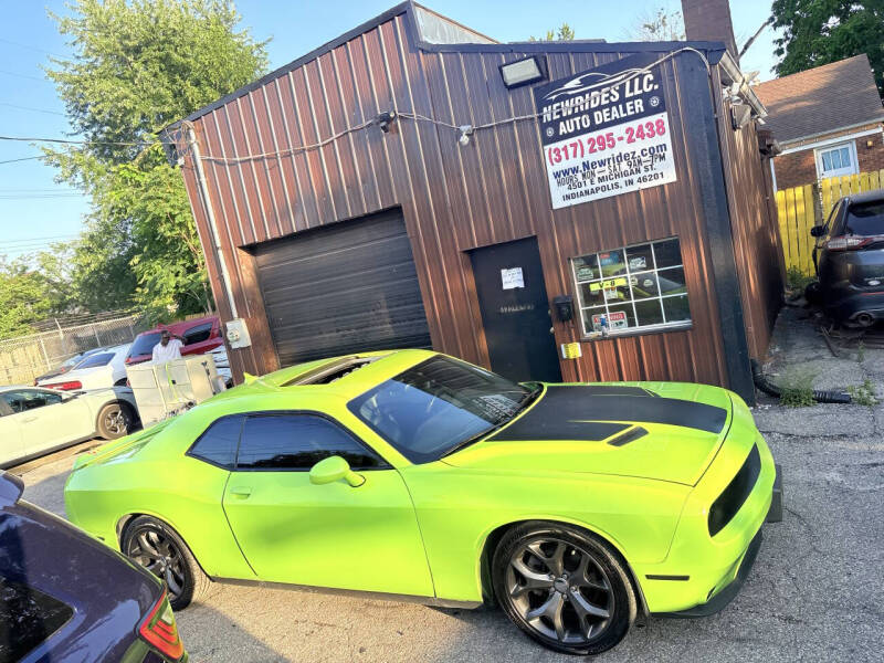 2015 Dodge Challenger R/T Plus's photo