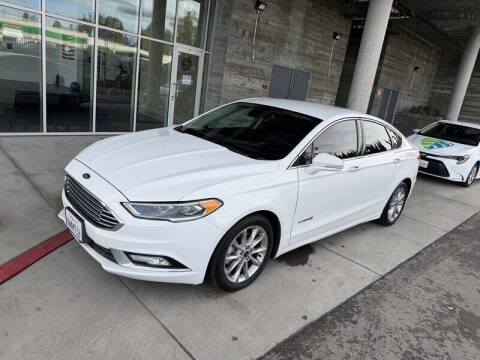 2017 Ford Fusion Hybrid SE