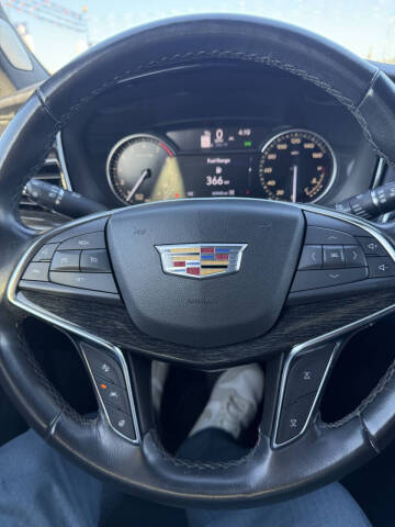 2023 Cadillac XT5 Premium Luxury