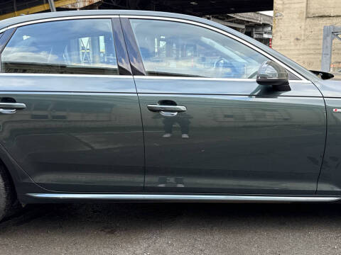 2017 Audi A4 2.0T quattro Premium Plus