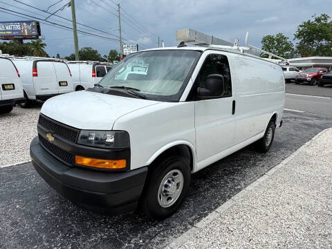 2023 Chevrolet Express 2500