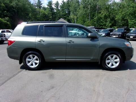 2010 Toyota Highlander for sale at Mark's Discount Truck & Auto in Londonderry NH