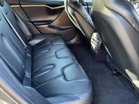 2016 Tesla Model S 70