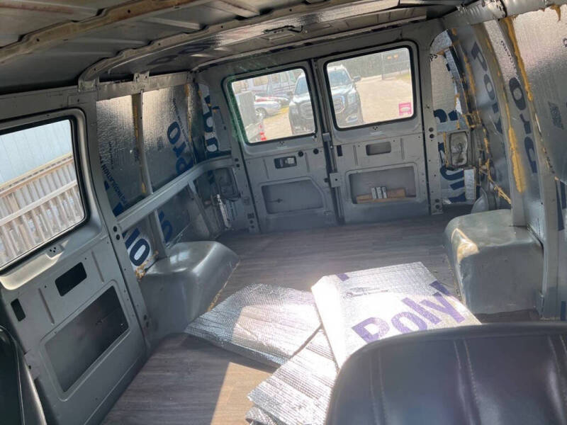 1986 Dodge Ram Van
