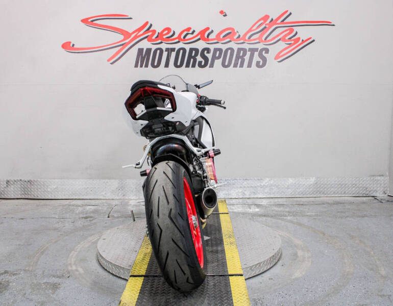 2021 Ducati Panigale V2