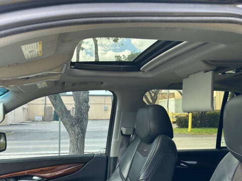 2015 Cadillac Escalade Premium