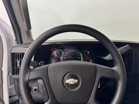 2024 Chevrolet Express 2500