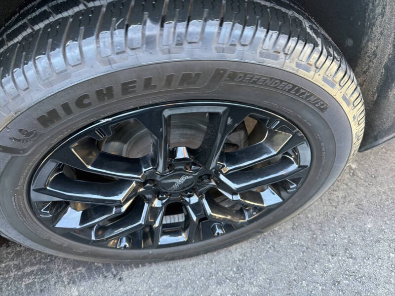 2022 GMC Yukon XL Denali