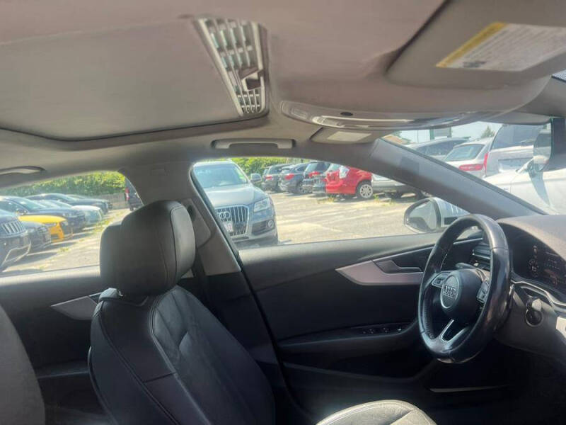 2017 Audi A4 2.0T quattro Premium Plus