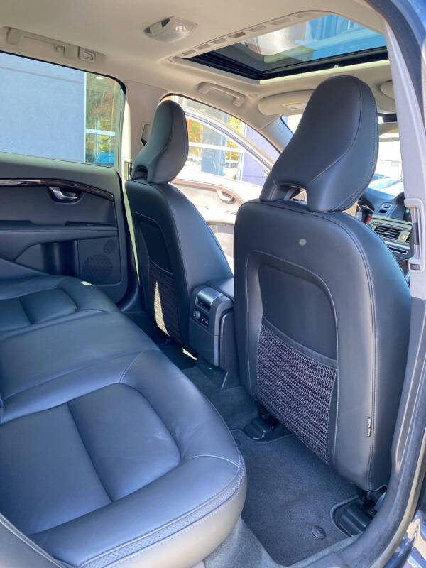 2016 Volvo XC70 T5 Classic Premier