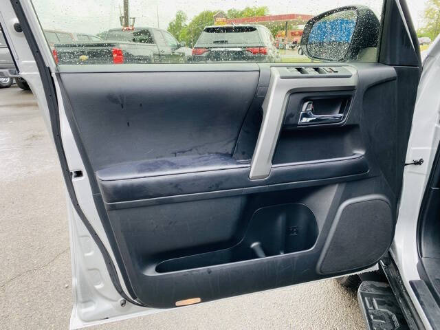 2024 Toyota 4Runner SR5