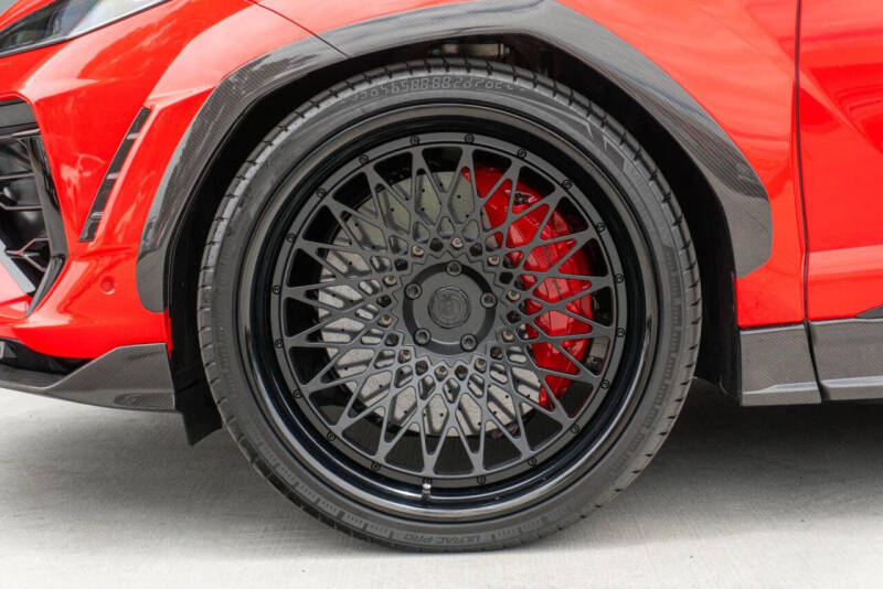 2026 Lamborghini Urus SE