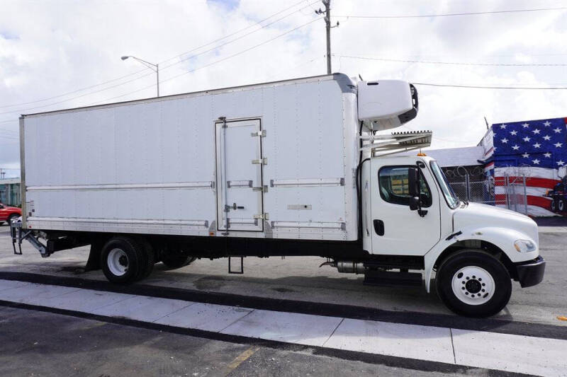 2018 Freightliner M2 106