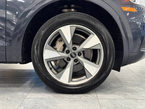 2020 Audi Q5 quattro Titanium Premium 45 TFSI