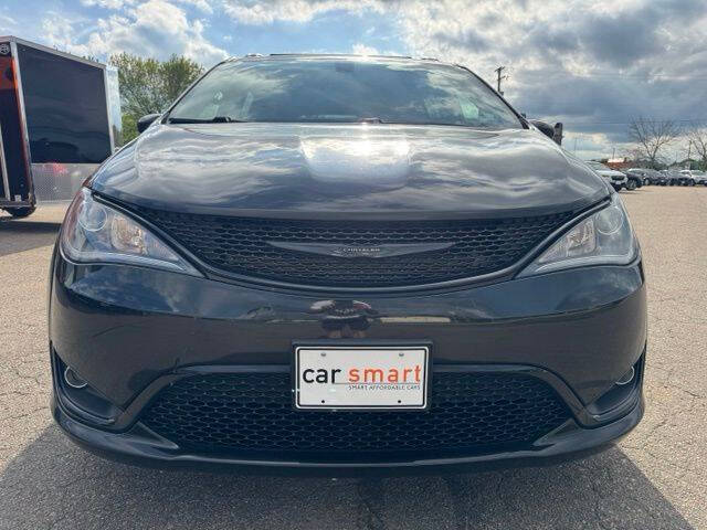 2020 Chrysler Pacifica Touring L