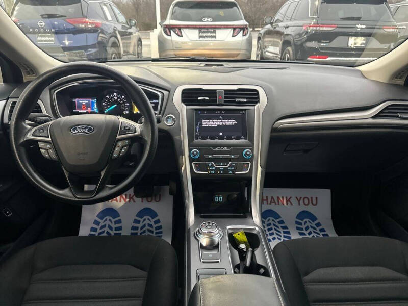 2019 Ford Fusion Hybrid SE