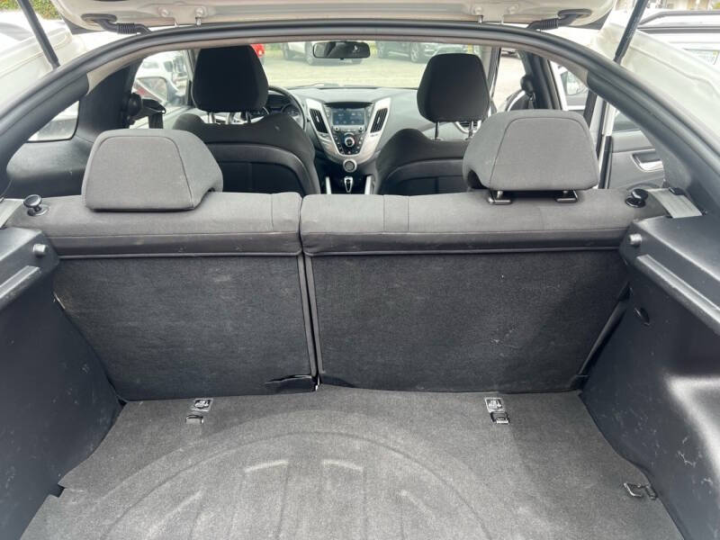 2017 Hyundai Veloster