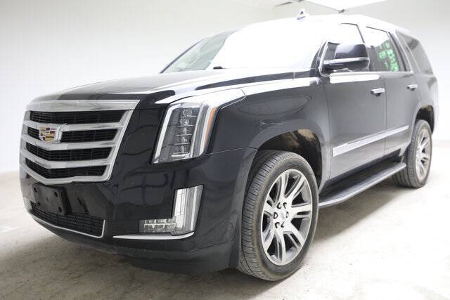 2016 Cadillac Escalade Luxury Collection