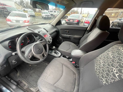 2011 Kia Soul +
