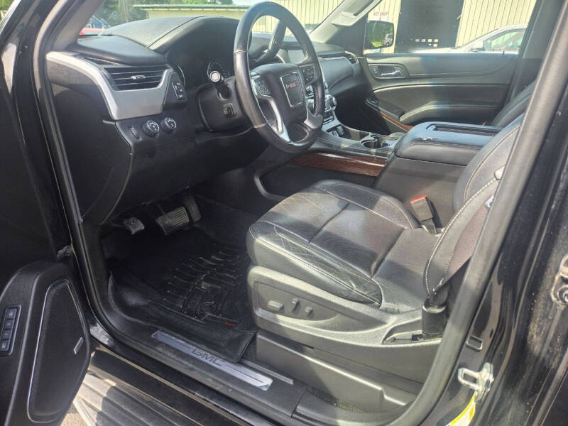 2017 GMC Yukon XL SLT