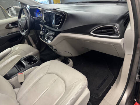 2017 Chrysler Pacifica