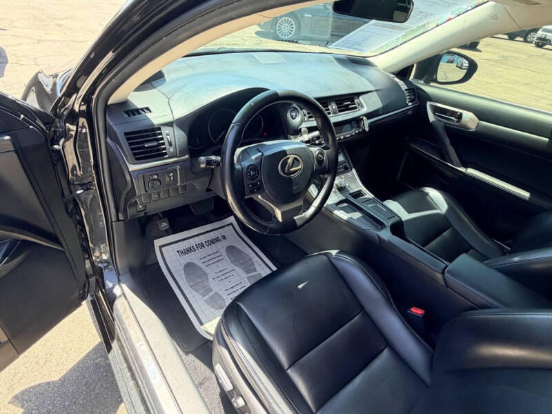 2017 Lexus CT 200h