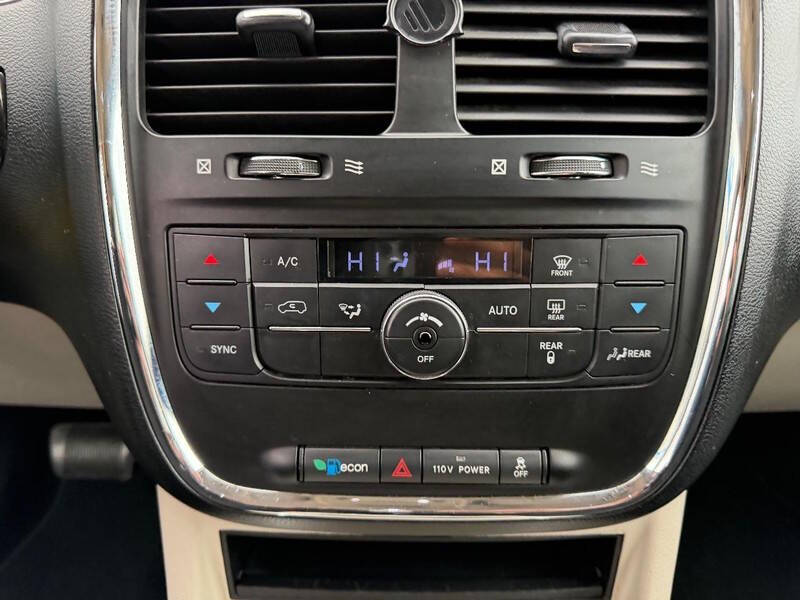 2012 Dodge Grand Caravan Crew