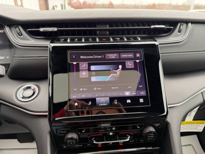 2025 Jeep Grand Cherokee Altitude X