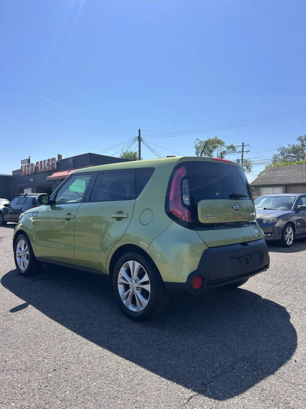 2014 Kia Soul +