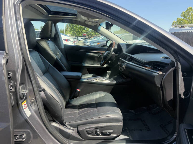 2016 Lexus ES 350