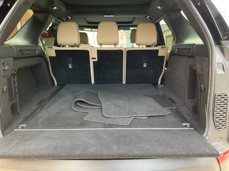 2020 Land Rover Discovery SE