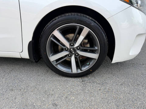 2017 Kia Forte5 EX