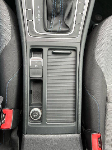 2016 Volkswagen e-Golf SE