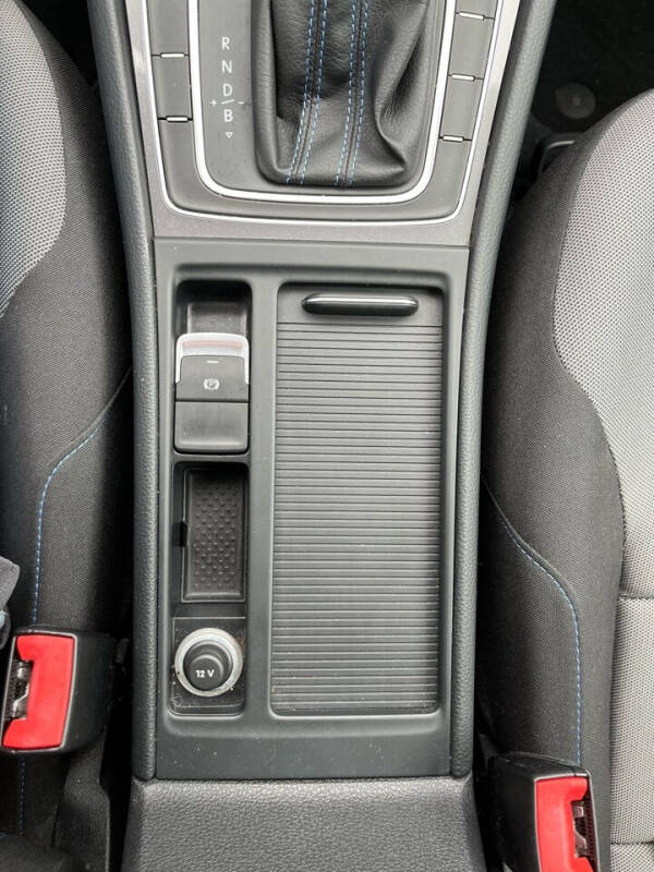 2016 Volkswagen e-Golf SE