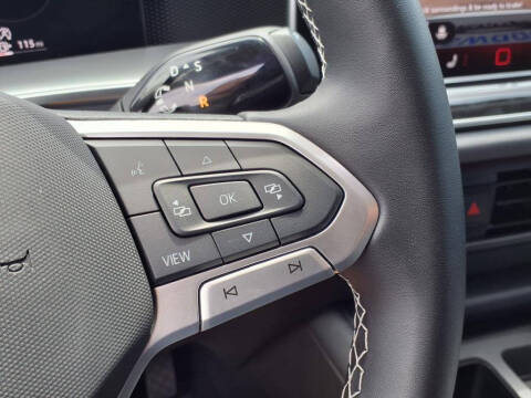 2025 Volkswagen Tiguan SE