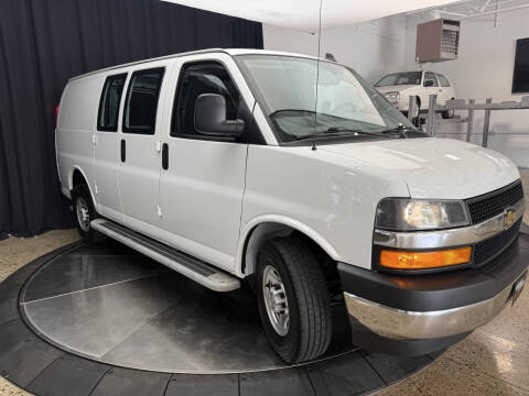 2022 Chevrolet Express 2500