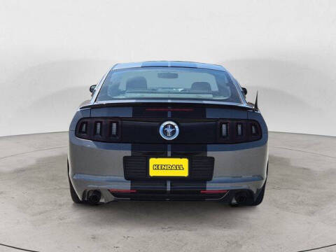 2014 Ford Mustang V6