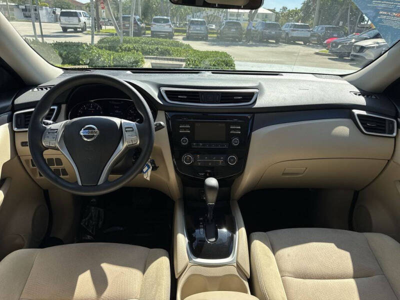 2016 Nissan Rogue S