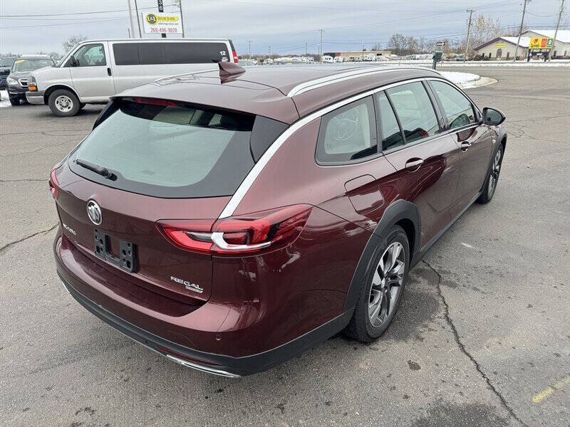 2018 Buick Regal TourX Essence
