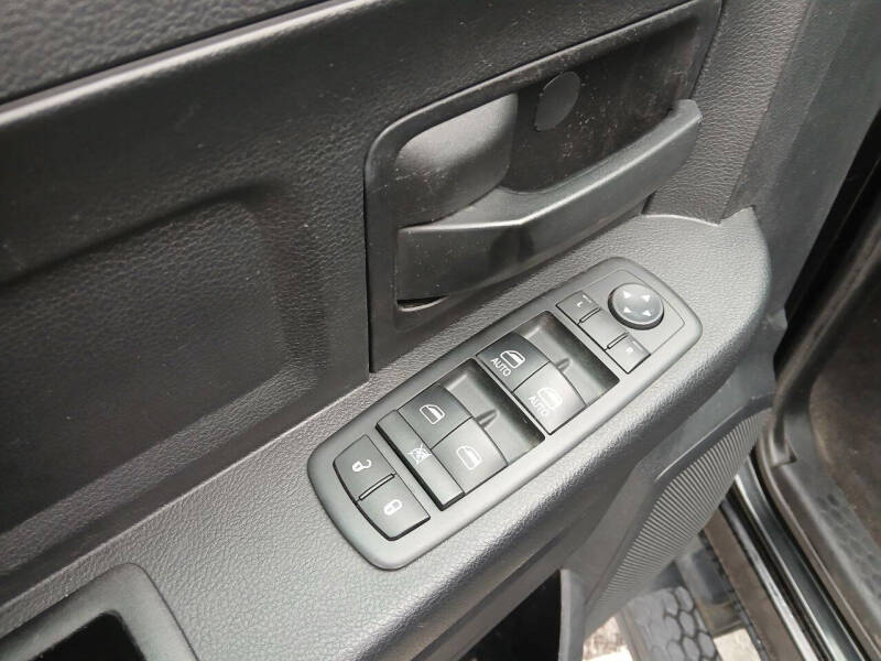 2016 RAM 1500 Express