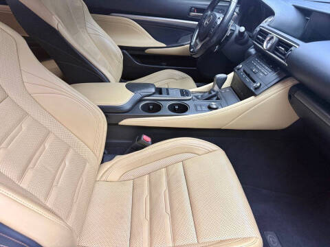 2016 Lexus RC 200t