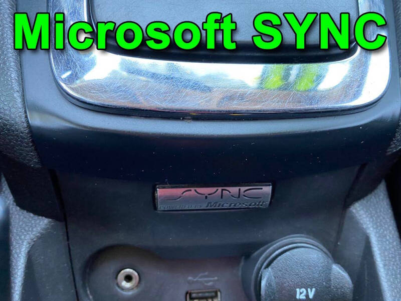 2011 Ford Fiesta SES