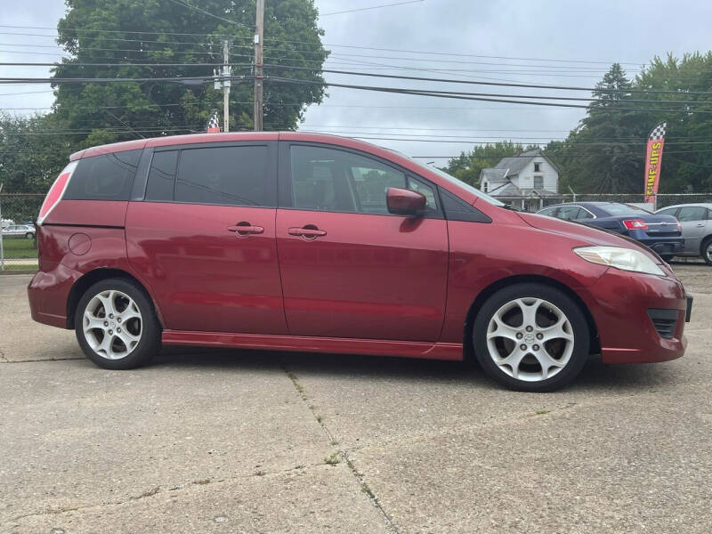 2010 Mazda MAZDA5 for sale at Familia Auto Group LLC in Massillon OH