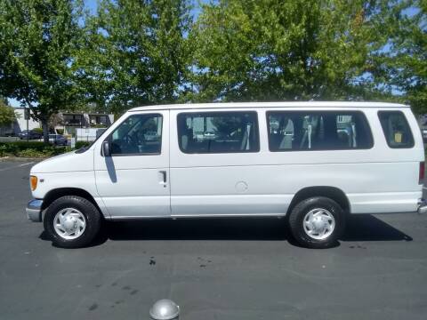 2002 Ford E-Series Wagon for sale at Car Guys in Kent WA
