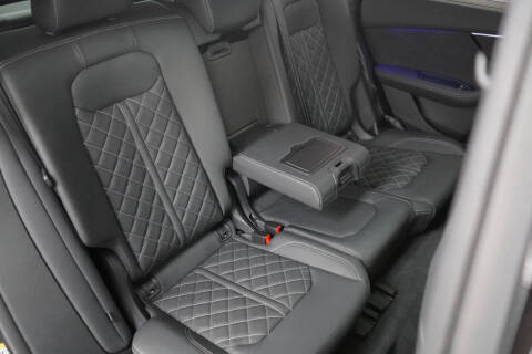 2023 Audi SQ8 4.0T quattro Premium Plus