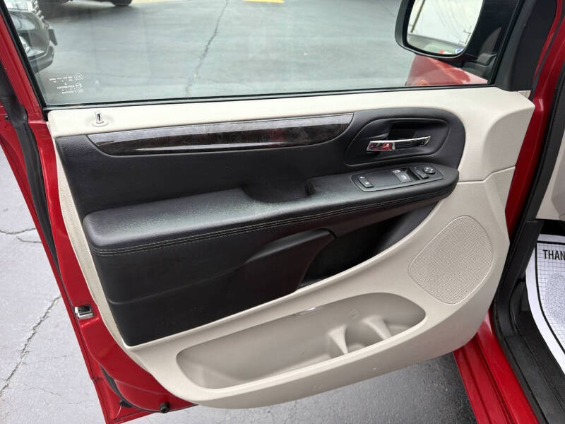 2014 Dodge Grand Caravan SE