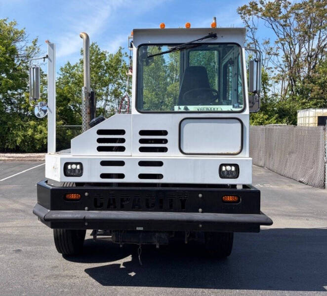 2017 Capacity TJ5000