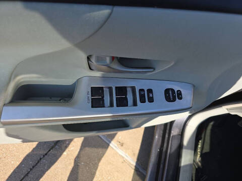 2012 Toyota Prius v Three