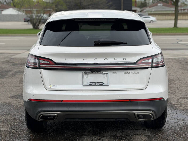2019 Lincoln Nautilus Select