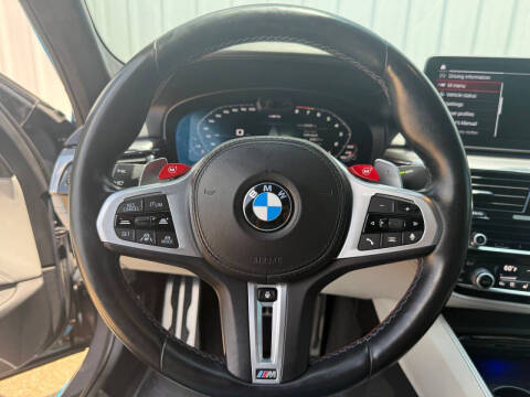 2022 BMW M5